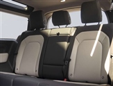 Land Rover Defender Image 4