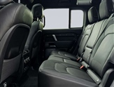 Land Rover Defender Image 4