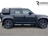 Land Rover Defender Image 4
