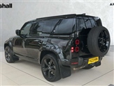 Land Rover Defender Image 2
