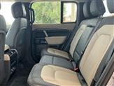 Land Rover Defender Image 4