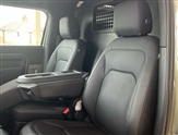 Land Rover Defender Image 4