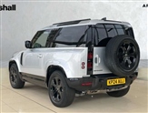 Land Rover Defender Image 2