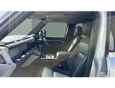 Land Rover Defender Image 3