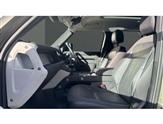 Land Rover Defender Image 3