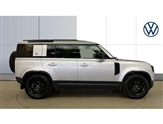 Land Rover Defender Image 4