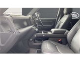 Land Rover Defender Image 3