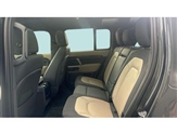 Land Rover Defender Image 4