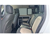 Land Rover Defender Image 4