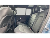 Land Rover Defender Image 4