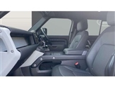 Land Rover Defender Image 3