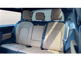 Land Rover Defender Image 4