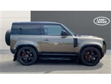 Land Rover Defender Image 5