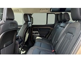 Land Rover Defender Image 4