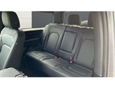 Land Rover Defender Image 4