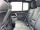 Land Rover Defender Image 4