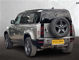 Land Rover Defender Image 2