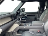 Land Rover Defender Image 3