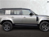 Land Rover Defender Image 5