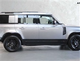Land Rover Defender Image 5