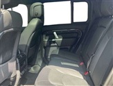 Land Rover Defender Image 4