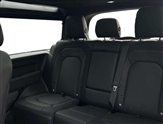 Land Rover Defender Image 4