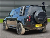 Land Rover Defender Image 3
