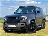 Land Rover Defender Image 3