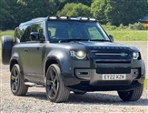 Land Rover Defender Image 5