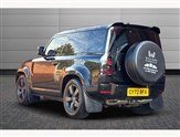 Land Rover Defender Image 5