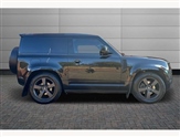 Land Rover Defender Image 6