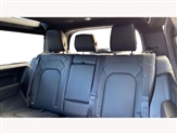 Land Rover Defender Image 4