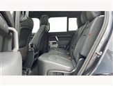 Land Rover Defender Image 4