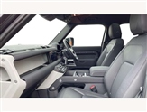 Land Rover Defender Image 3