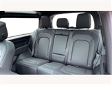 Land Rover Defender Image 4