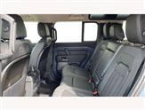Land Rover Defender Image 4