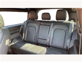 Land Rover Defender Image 4