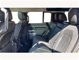 Land Rover Defender Image 4