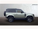 Land Rover Defender Image 6