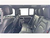 Land Rover Defender Image 4