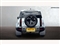 Land Rover Defender Image 7