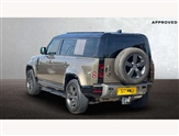 Land Rover Defender Image 2