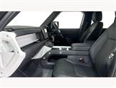 Land Rover Defender Image 3