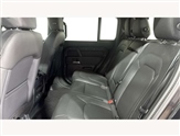 Land Rover Defender Image 4