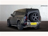 Land Rover Defender Image 2