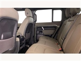 Land Rover Defender Image 4