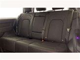 Land Rover Defender Image 4