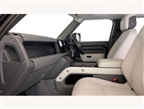 Land Rover Defender Image 3