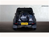 Land Rover Defender Image 6