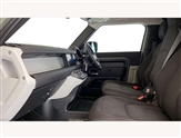 Land Rover Defender Image 5
